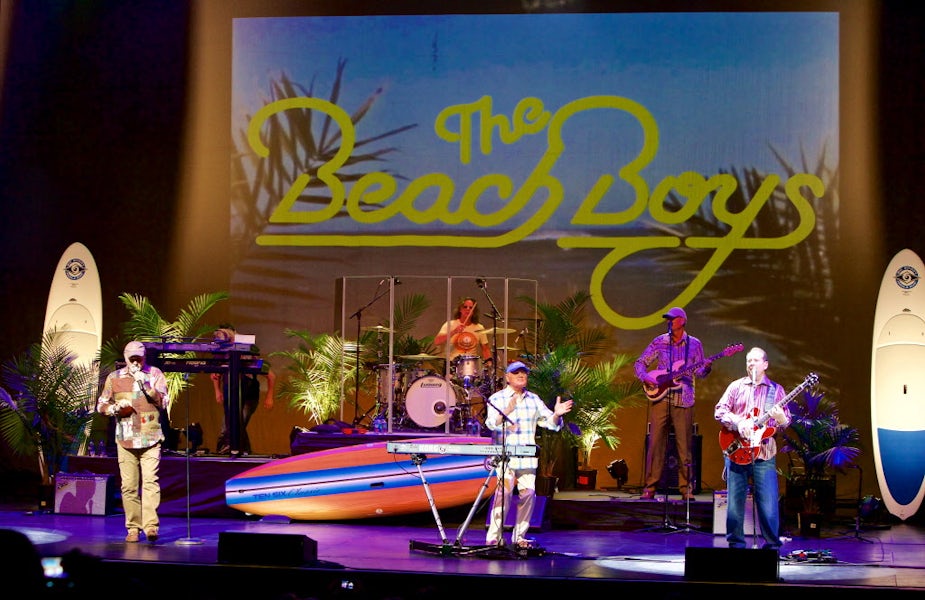Concert review Even without the original band, the Beach Boys' music